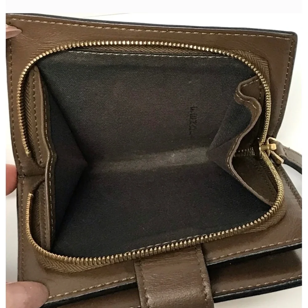 Fendi Roma Wallet‎ FF Logo Snap Closure Bifold Coin Purse - Picture 3 of 13